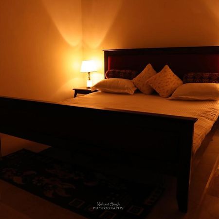 Tattva Luxurious Apartment Varanasi Eksteriør billede